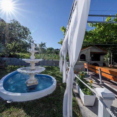 Apartments Mig - With Beautiful Garden Supetarska Draga Exterior photo