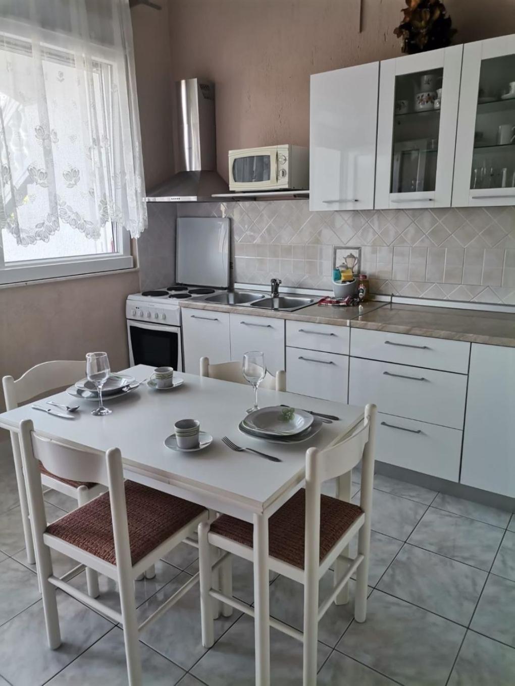 Apartments Mig - With Beautiful Garden Supetarska Draga Exterior photo