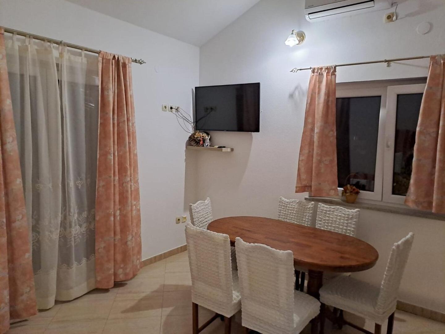 Apartments Mig - With Beautiful Garden Supetarska Draga Exterior photo