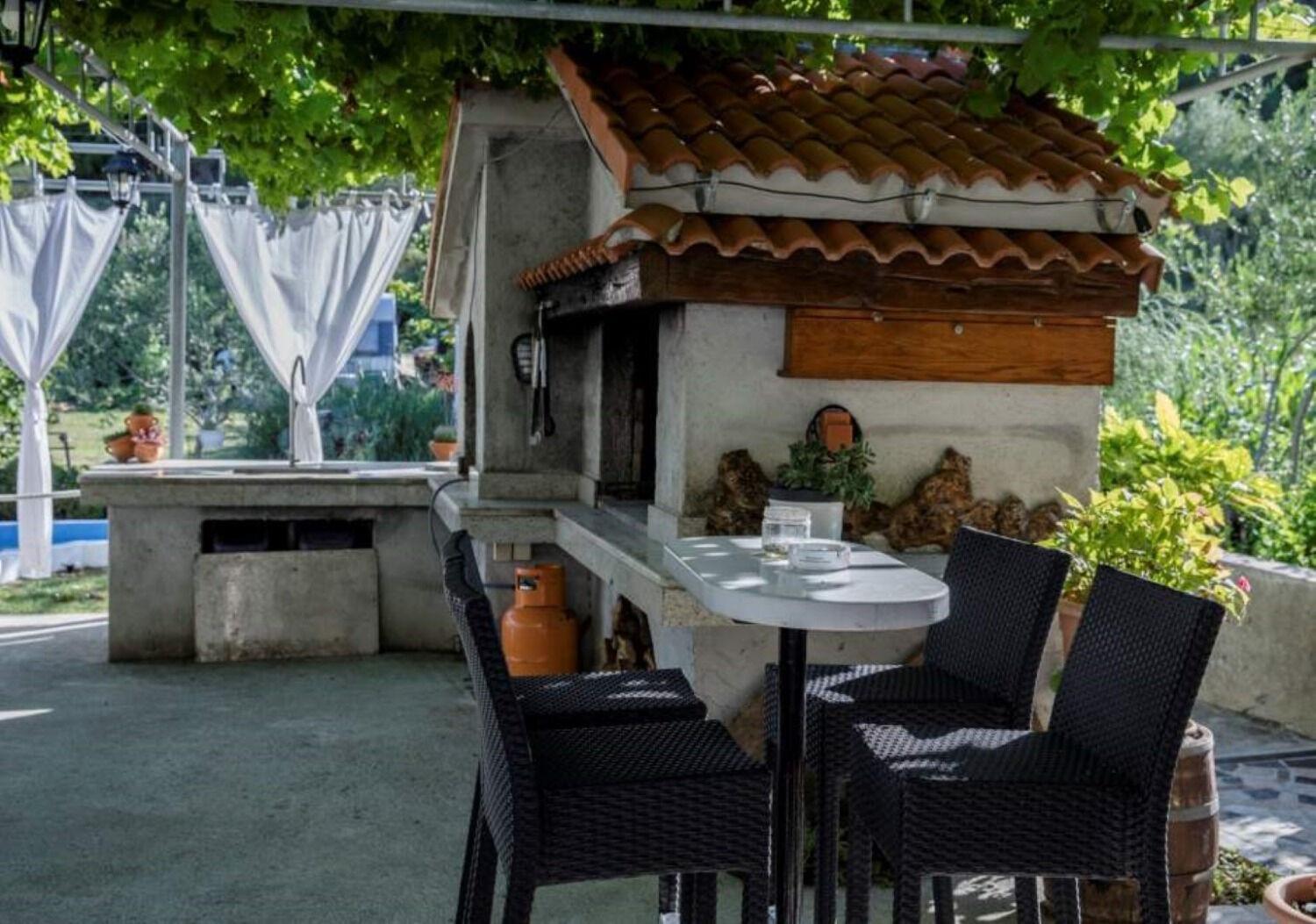 Apartments Mig - With Beautiful Garden Supetarska Draga Exterior photo